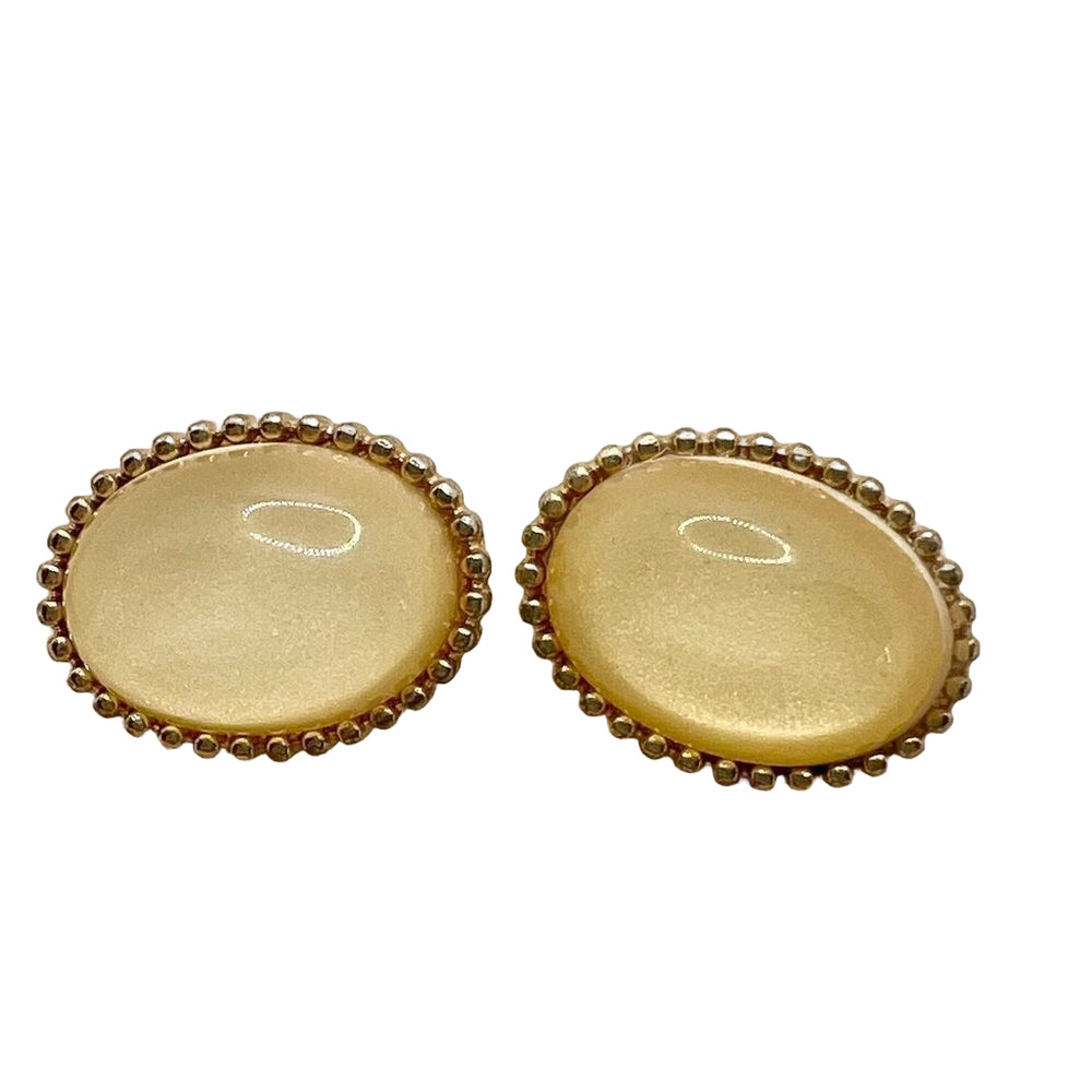 π6/$30 Gold toneβoval cream post earrings